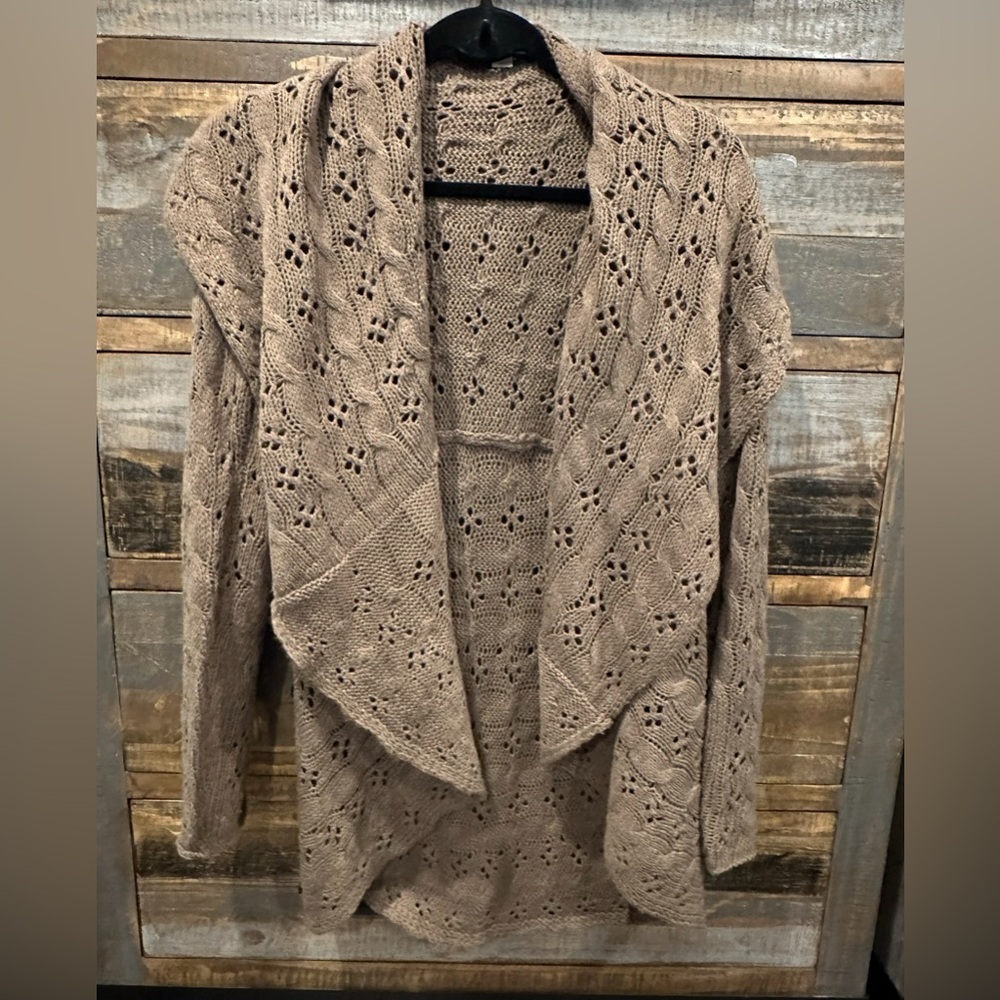 NY & CO a cable knit sweater shawl. Perfect for fall!